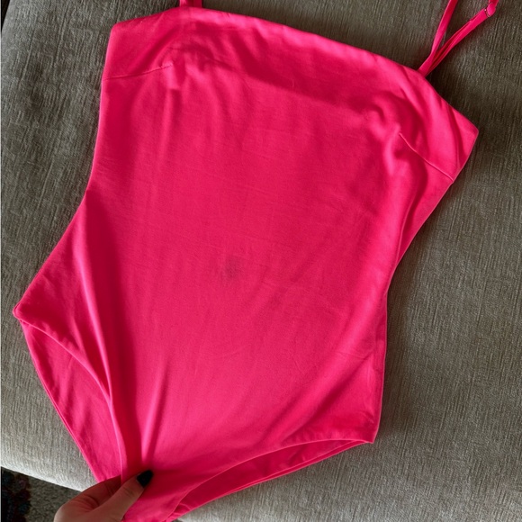 Princess Polly Aarush Bodysuit Neon Pink Adjustable Straps - Picture 5 of 6